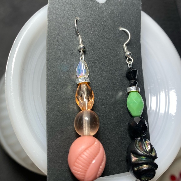 Totally💚🩷Wicked🩷💚 Czech Glass Earring/Pendants - Picture 2 of 4